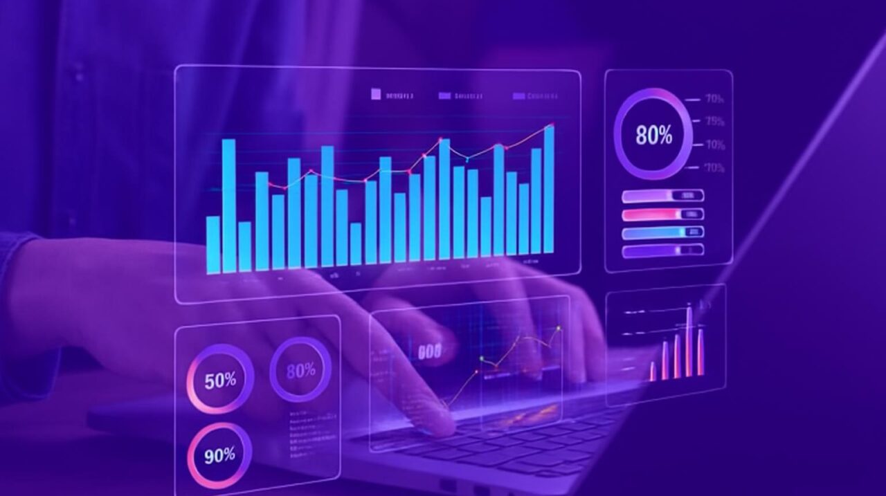 Hình ảnh các biểu đồ dữ liệu nổi trên máy tính, thể hiện việc phân tích và lập chiến lược SEO.